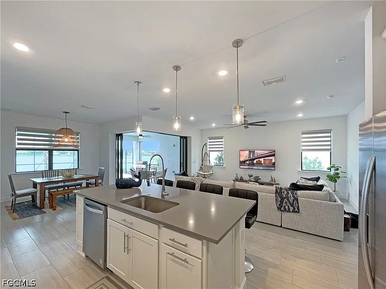 2057 Yellowfin Cir — Photo 7