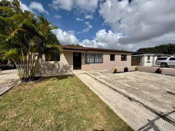 3853 NW 209th St, Miami Gardens, FL 33055