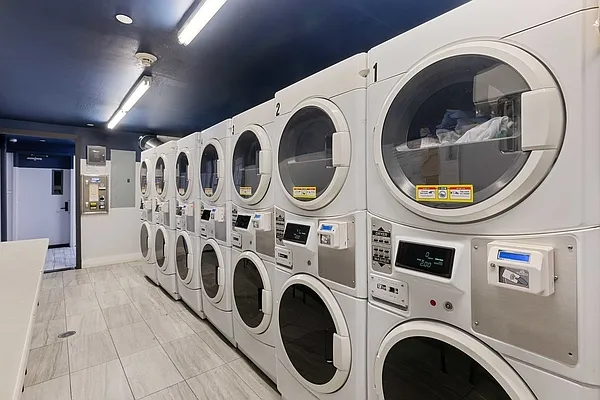 Rented by MNS | media 40