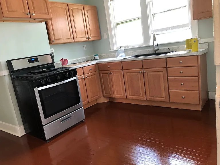 50 Pinewood Ave #2 — Photo 20