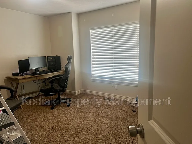 11114 S Aspen Gate Ct — Photo 3