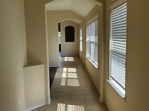 2nd image of 1012 Salt Creek Trl