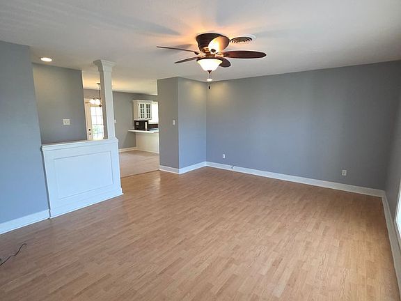 2nd image of 504 Rock St