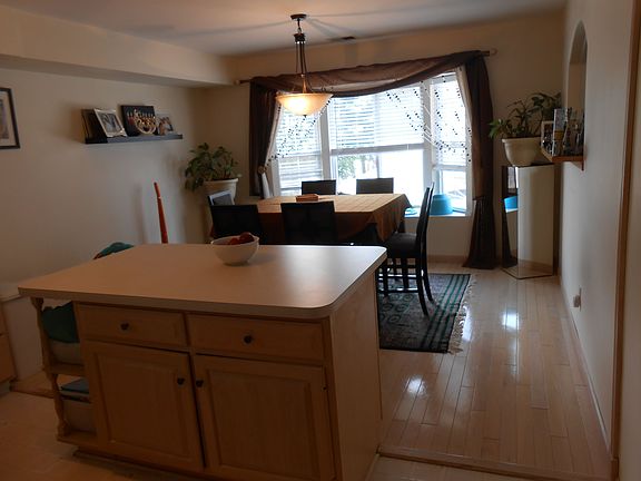 Eat In Kitchen