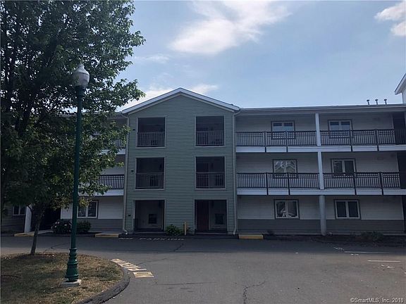 2nd image of 3250 Fairfield Ave APT 203