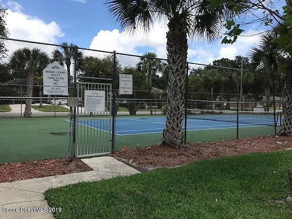5th image of 3504 Sable Palm Ln Unit G