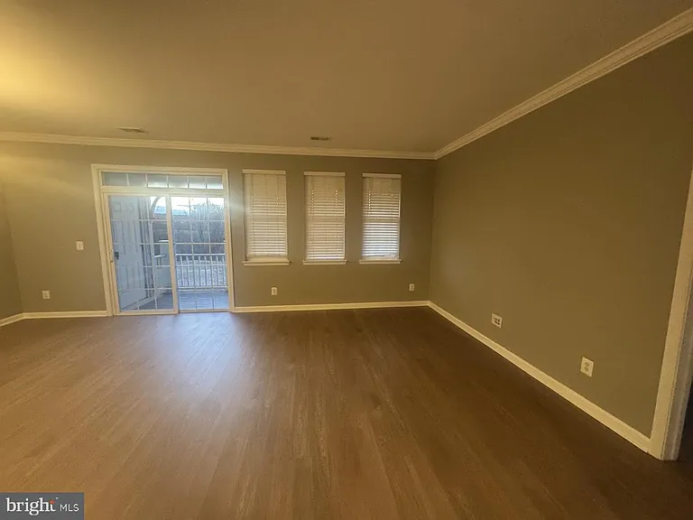 13884 Greendale Dr — Photo 5