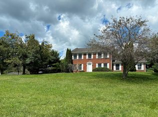 2590 Charlotte Dr, Blacksburg, VA 24060