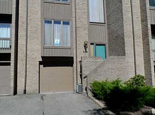 522 Dogwood Ct, Pittsburgh, PA
