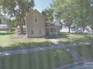220 E Locust St, Geneseo, IL 61254