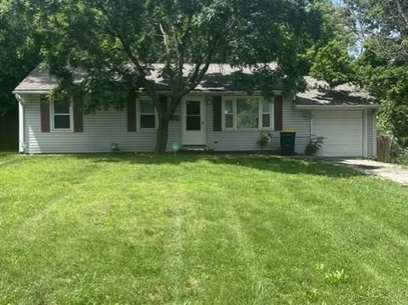 10316 Oakland Ave, Kansas City, MO 64134