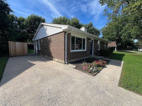 2nd image of 1337 Mount Vernon Dr