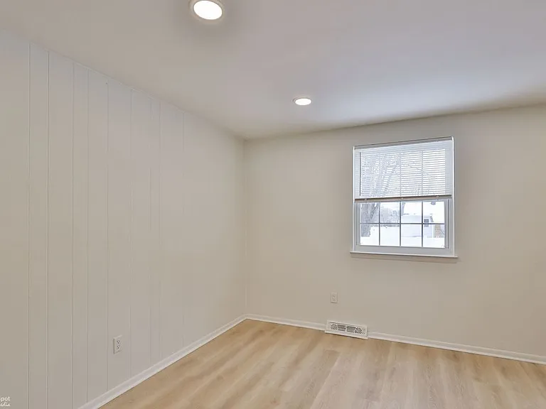 305 S Warminster Rd #B2 — Photo 31