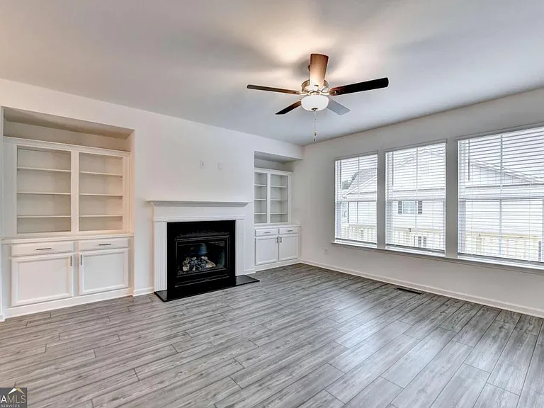 477 Danville Ave — Photo 15