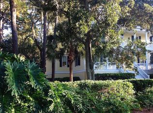 12 Charlesfort Pl, Hilton Head Island, SC 29926
