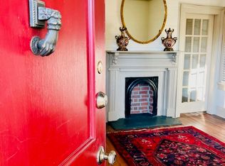 14 E 42nd St, Savannah, GA 31401