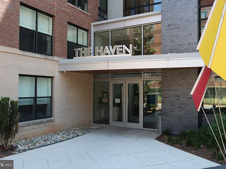 145 Riverhaven Dr #445 — Photo 1