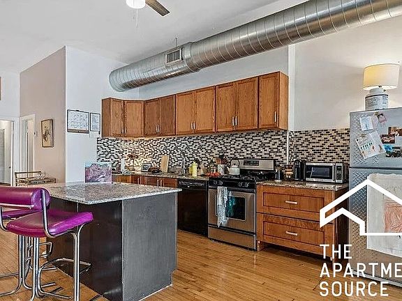 3rd image of 2412 W North Ave #3R