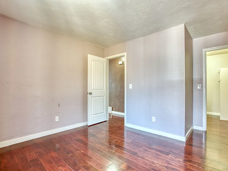 1000 Townley Cir — Photo 16