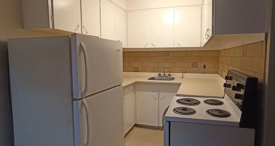 2 bed, $1,600 — Photo 1