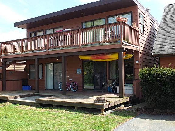 3rd image of 8112 Birch Bay Dr