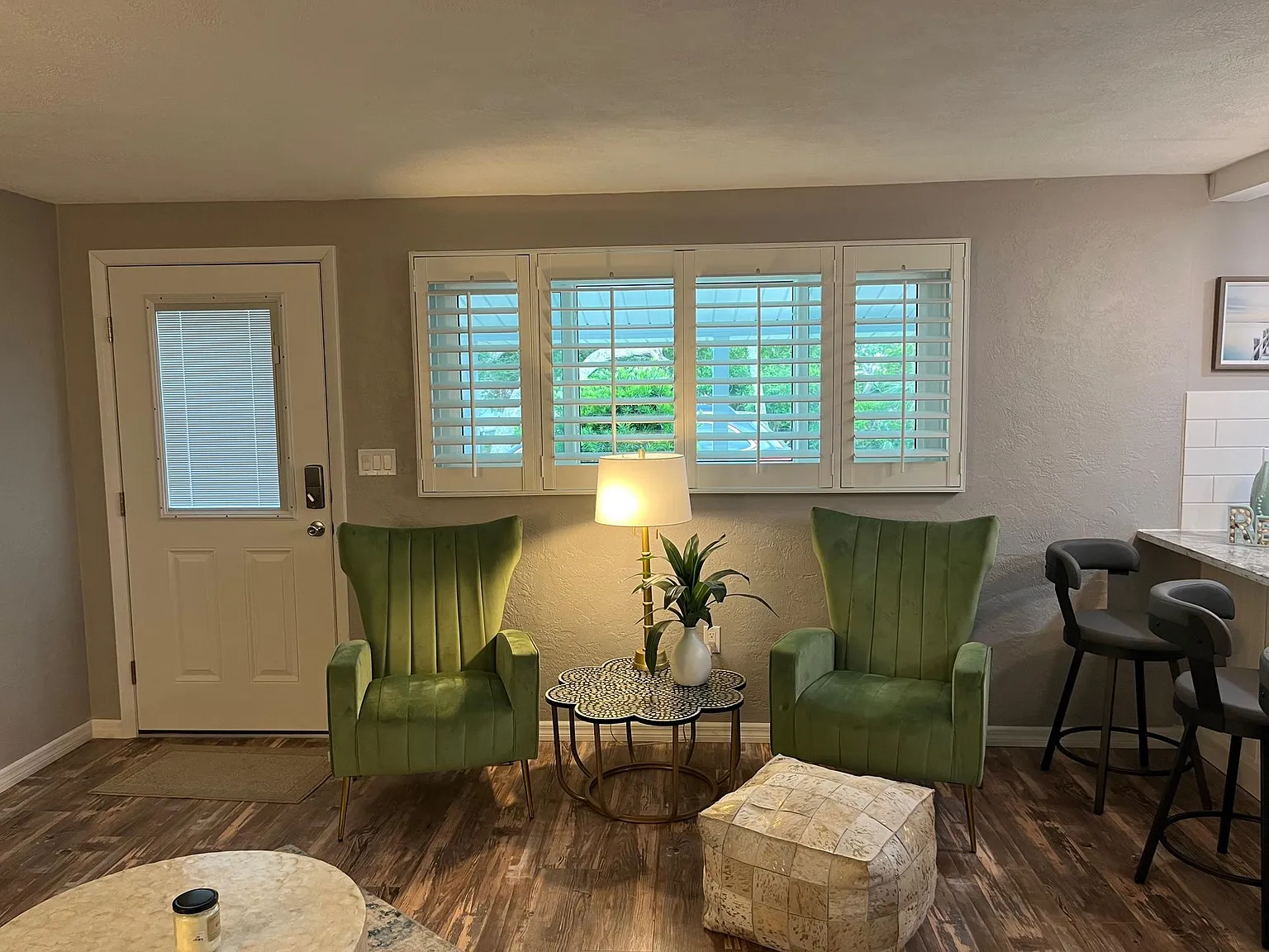 3 bed, 1335 sqft, $3,000 — Photo 3