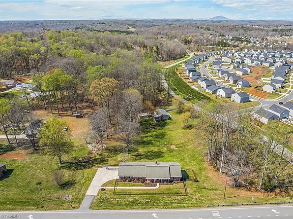 2nd image of 1120 Bethania Rural Hall Rd