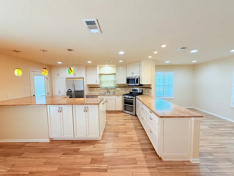 5014 Evans Ave — Photo 2