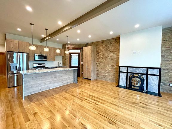 4th image of 2267 N Kedzie Blvd #3
