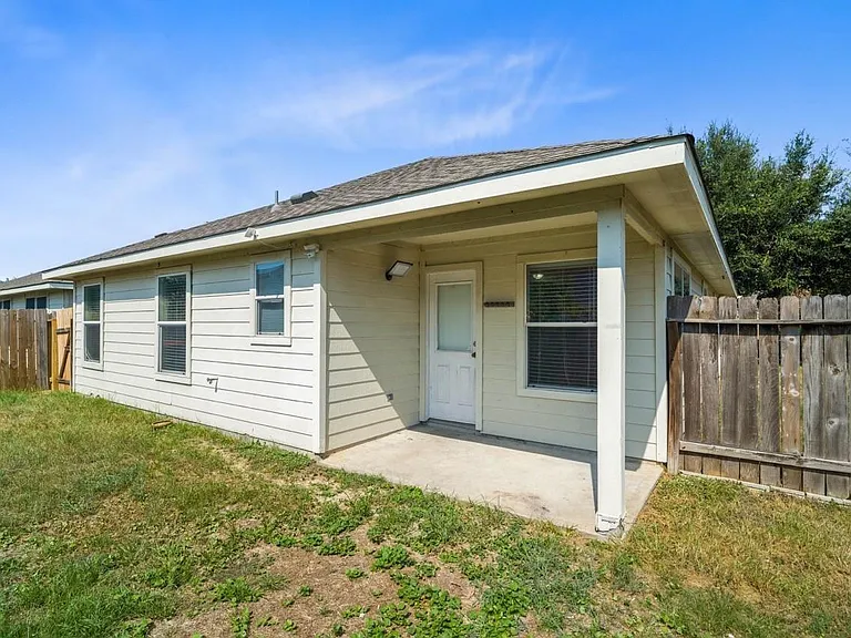 6631 Portlick Dr — Photo 21