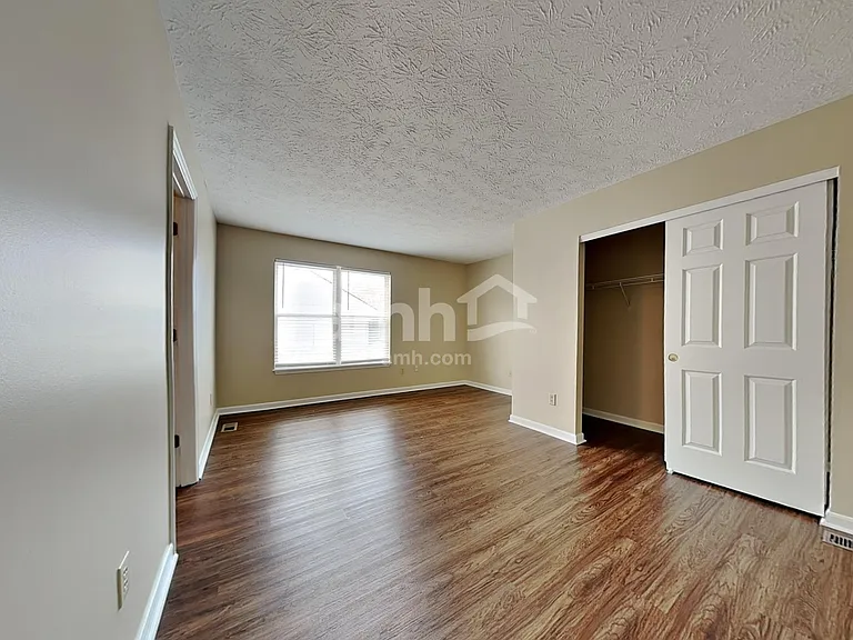 5671 Longbow Dr — Photo 25