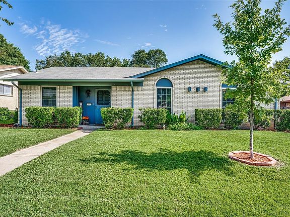 2nd image of 920 Meadowdale Cir