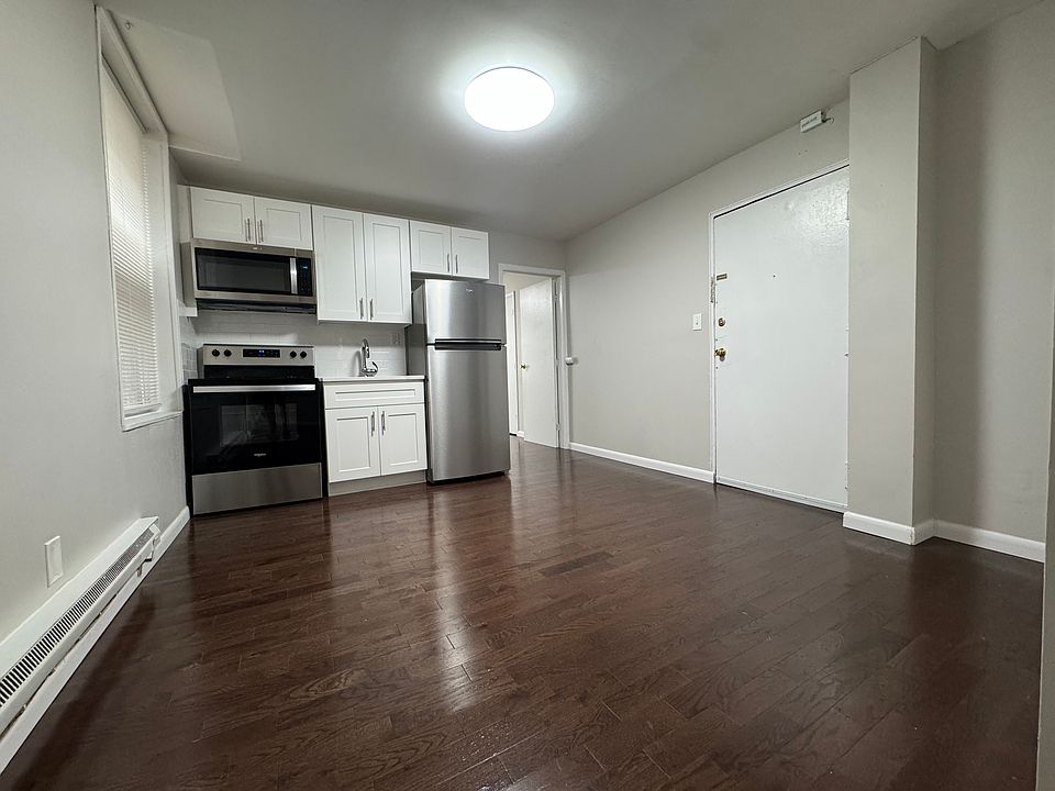 2nd image of 2680-2682 John F Kennedy Blvd #11