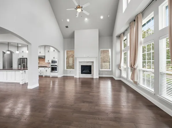 911 Midland Dr, Allen, TX 75013