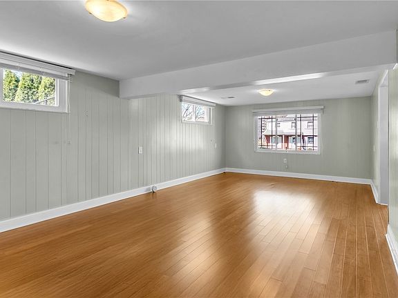 5th image of 136 Spartan Dr