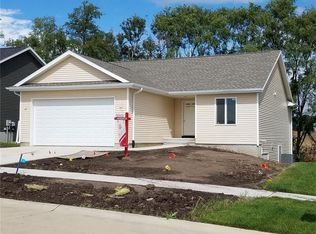 5224 Ruhd St SW, Cedar Rapids, IA 52404