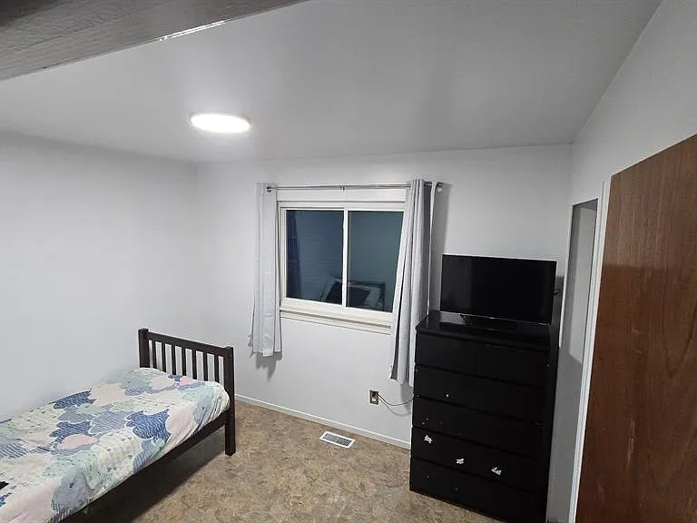 23400 Reynolds Ave — Photo 18