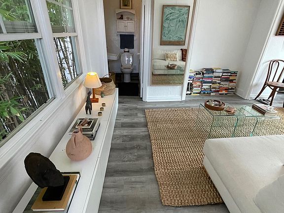 3rd image of 733 N Edinburgh Ave #1