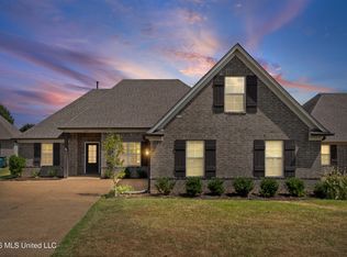 3510 Champion Hills Dr, Southaven, MS 38672
