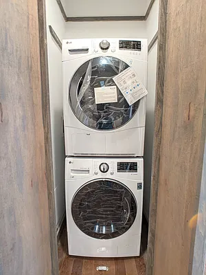 Rented by Mirador Real Estate | media 13