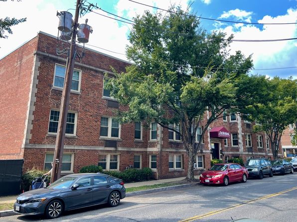 3220 12th St NE APT 22