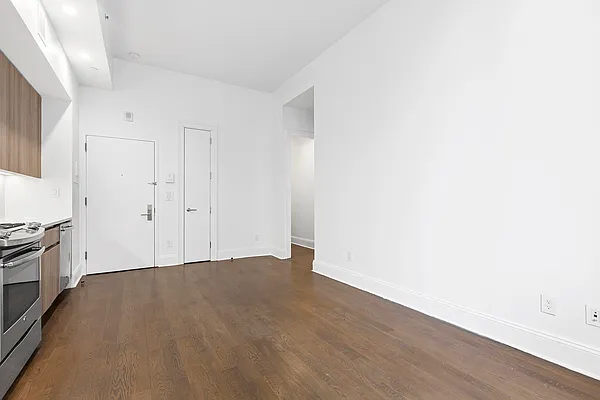 Rented by Corcoran | media 14