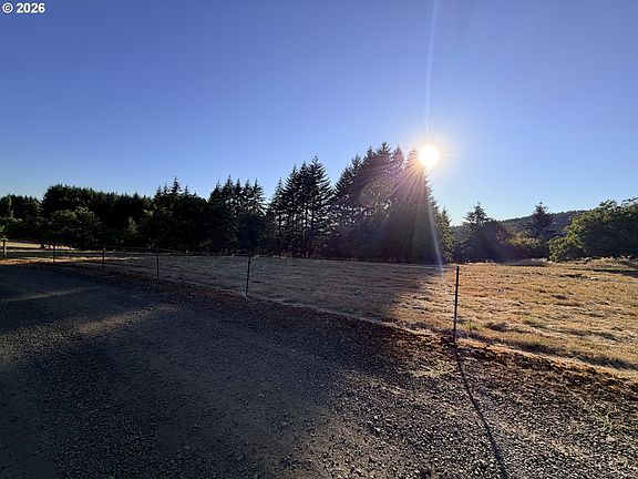 5th image of 26900 SW Regia Dr