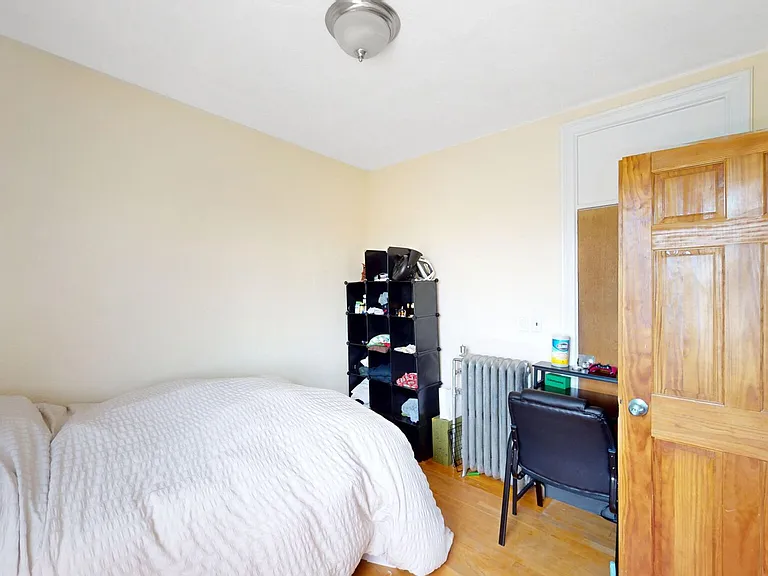 69 Hammond St #4D — Photo 5