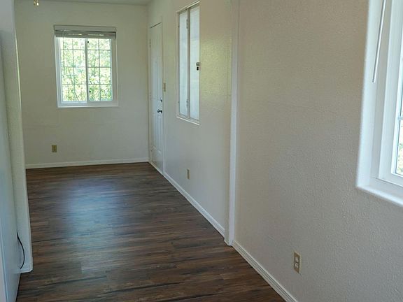 3rd image of 4209 22nd St