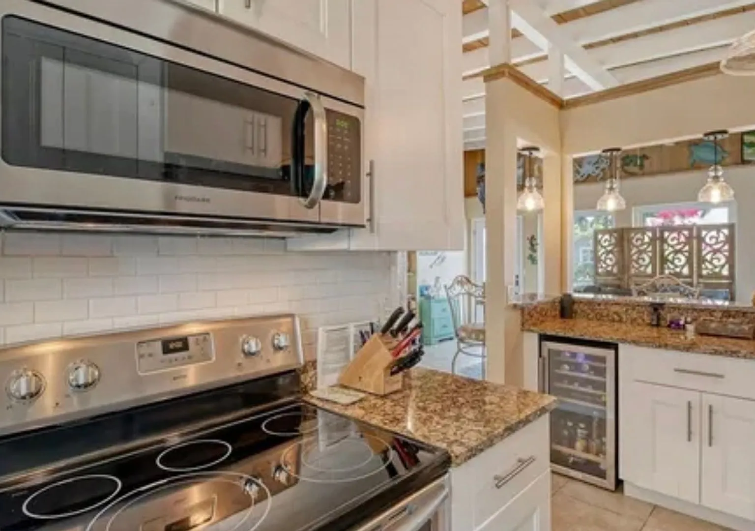 Charming 3BR House in Venice — Photo 3