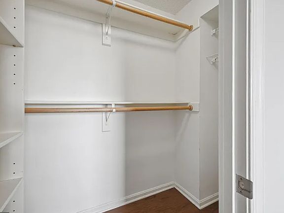 4th image of 10101 Grosvenor Pl APT 709