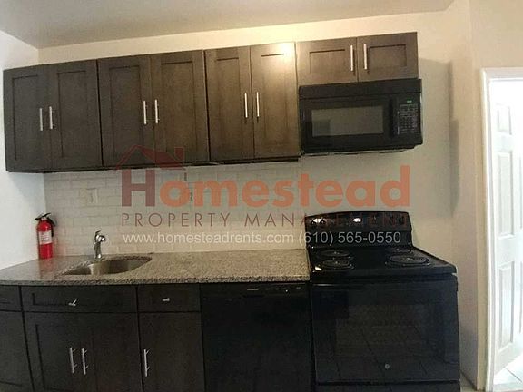 2nd image of 1708 W Erie Ave APT 2