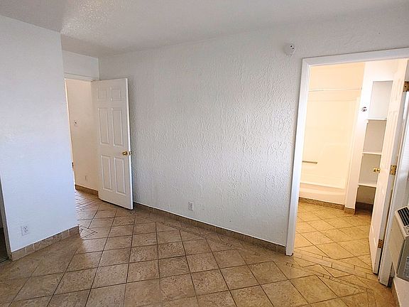 3rd image of 1111 Amherst Dr SE Unit 21