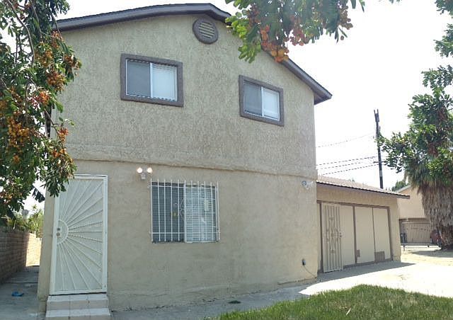 1st image of 1154 E 93rd St